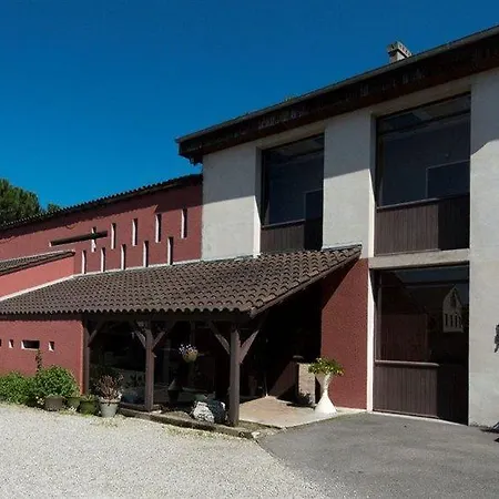 Hotel Du Midi Pont-Eveque