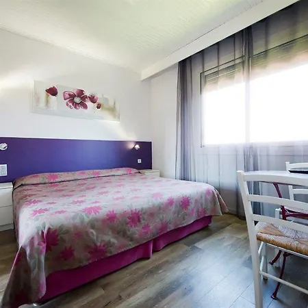 Hotel Du Midi 3*