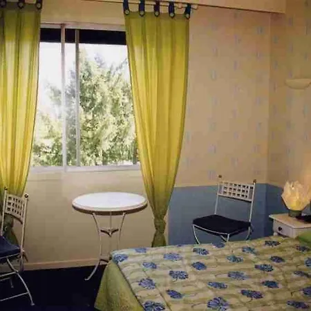 Du Midi Hotel